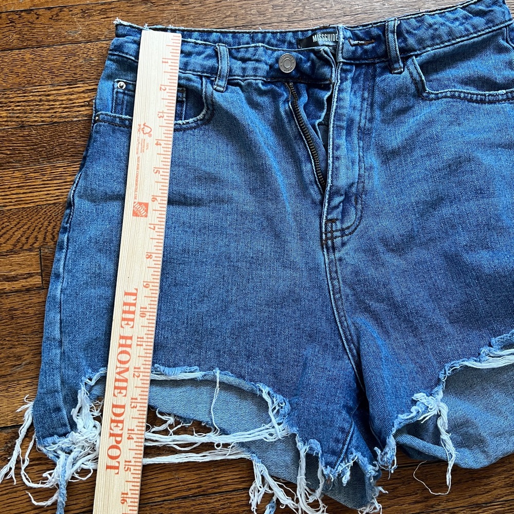 Misguided High Waisted Cut Off Distressed Denim Shorts Size‎ 6 Tall - Picture 6 of 6